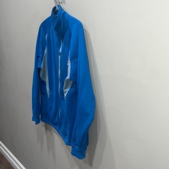 Under armour medium loose light zip up jacket - Picture 2 of 6